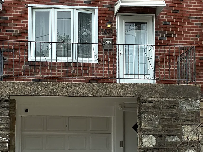 3451 Ainslie St — Photo 1