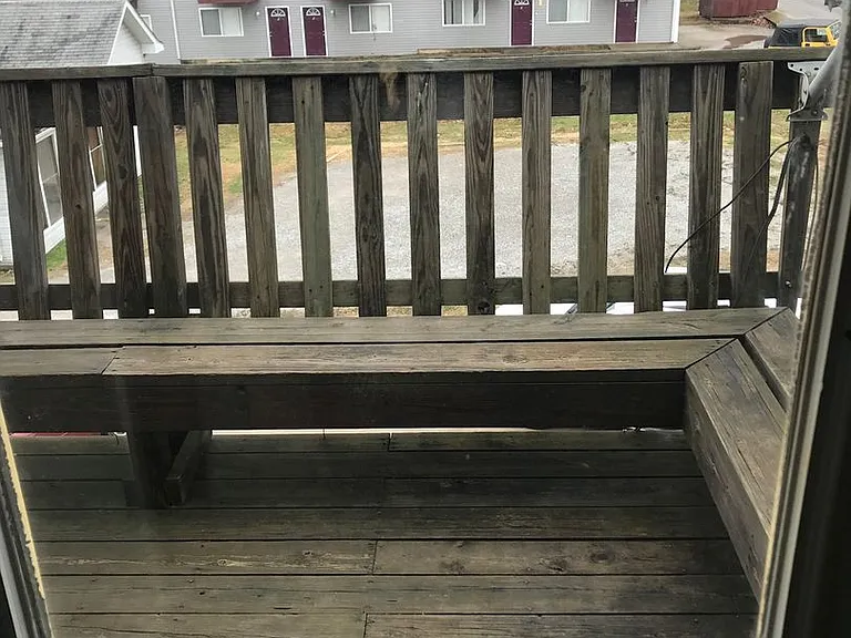 506 S Poplar St — Photo 15