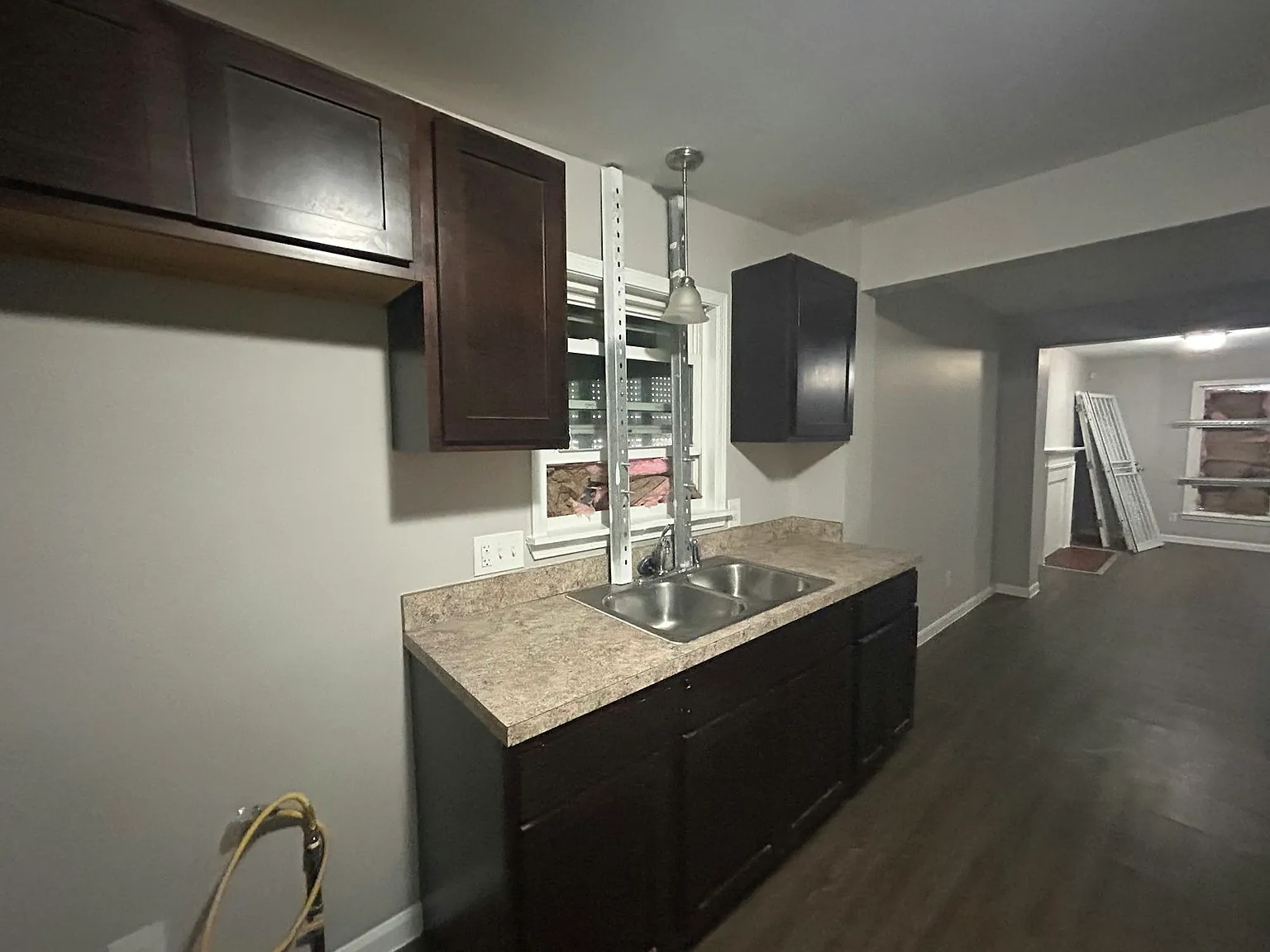 15713 Vaughan Street — Photo 4