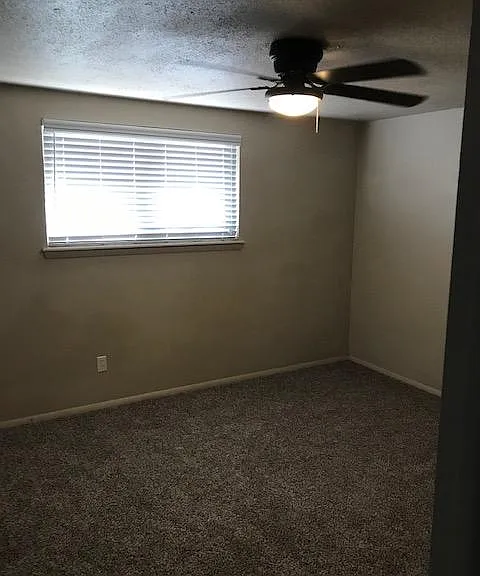 640 Reynolds Rd — Photo 33