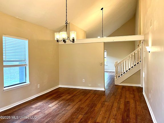 5th image of 5 Dove Way Cir