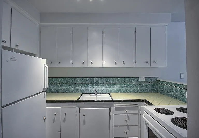 1540 Haro St #210 — Photo 4