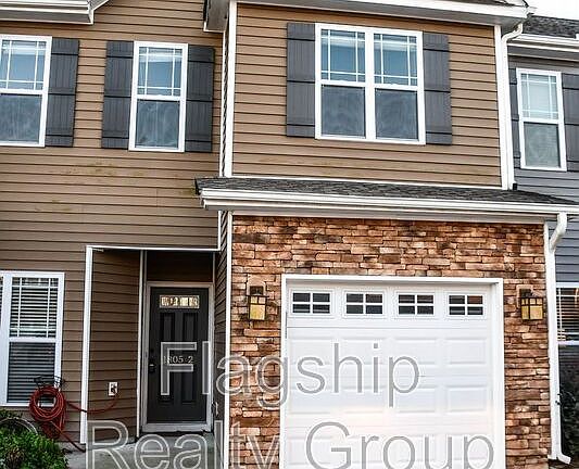 3rd image of 1805 Fox Den Way Unit 2