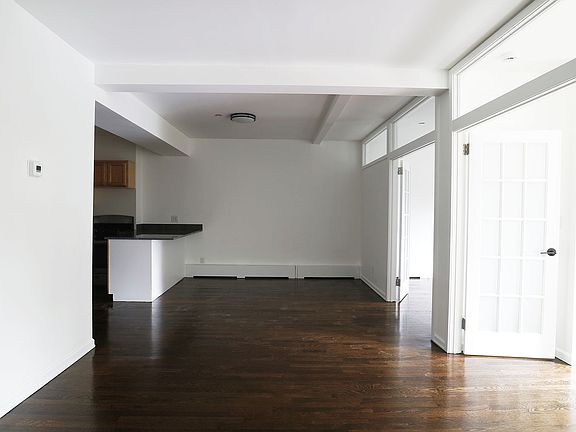 2nd image of 179 Eagle St APT 2F