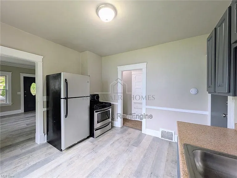 10302 Lamontier Ave — Photo 7