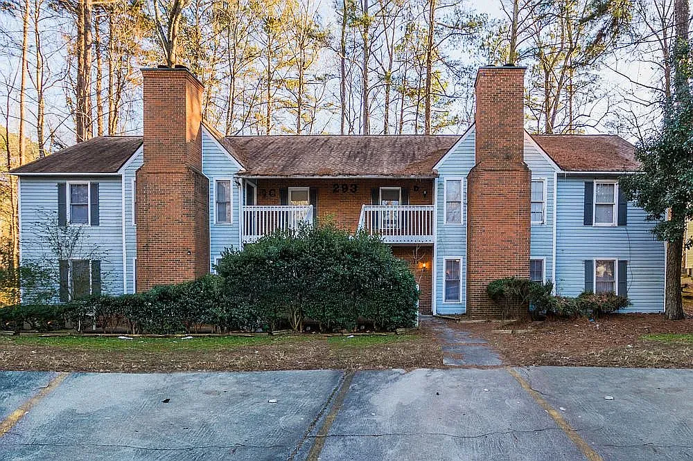 2 bed, 1071 sqft, $1,350 — Photo 1