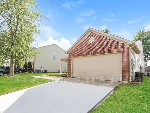 2nd image of 2230 Shadowbrook Dr
