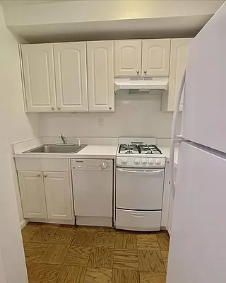 Rented by Corcoran | media 14