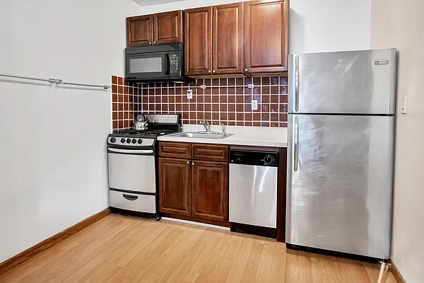 Rented by Douglas Elliman | media 8