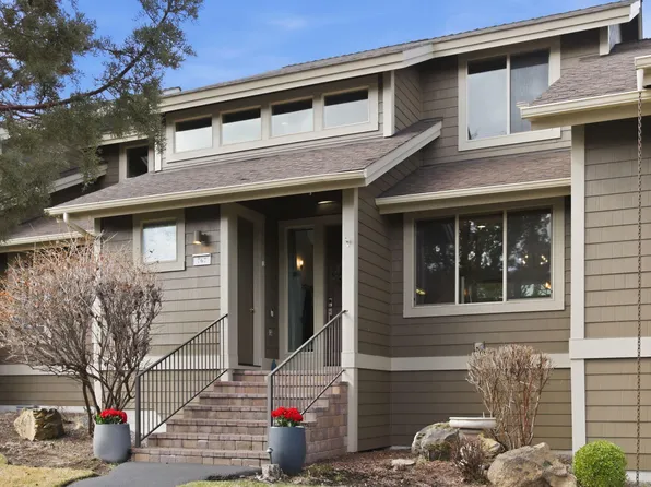 767 Sage Country Ct, Redmond, OR 97756