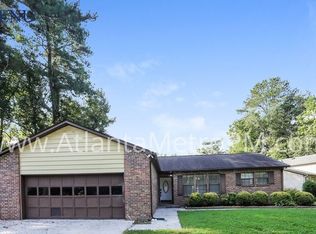 1498 Persimmon Log Ct, Austell, GA 30168