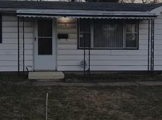 118 Christopher Ln, East Saint Louis, IL