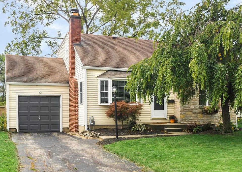 1st image of 1551 College Hill Dr
