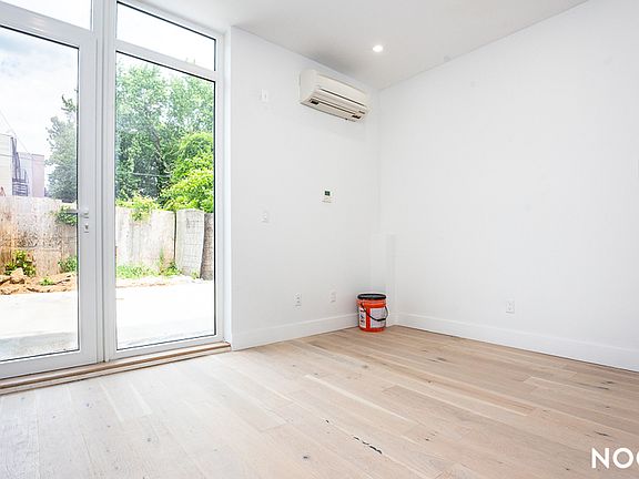 3rd image of 491 Evergreen Ave #1M