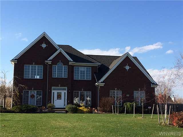 1st image of 70 Stoughton Ln
