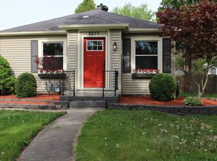 8235 Ellsworth Ct, Merrillville, IN 46410