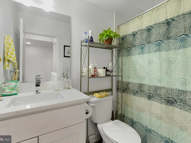1926 N 2nd St #3 — Photo 16