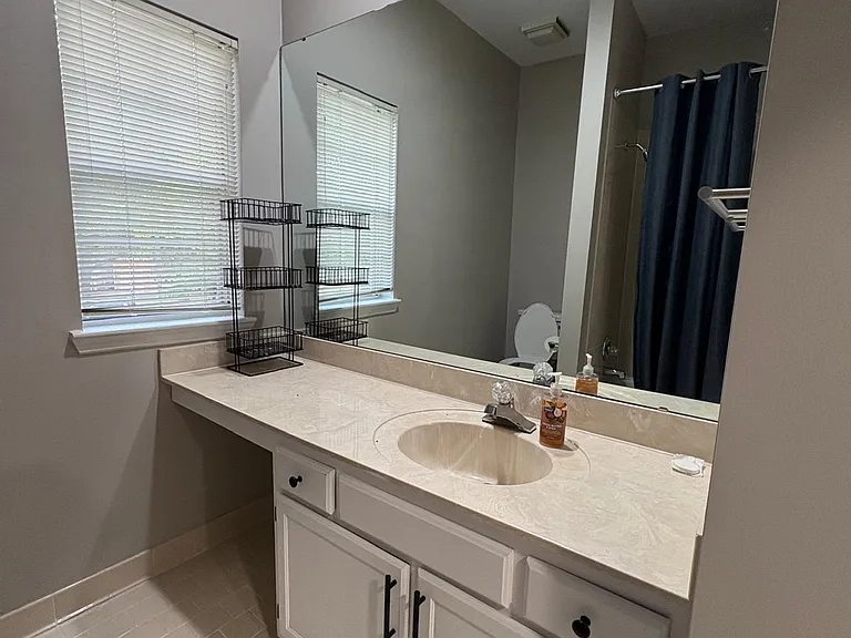 2034 Waterford Pl — Photo 10