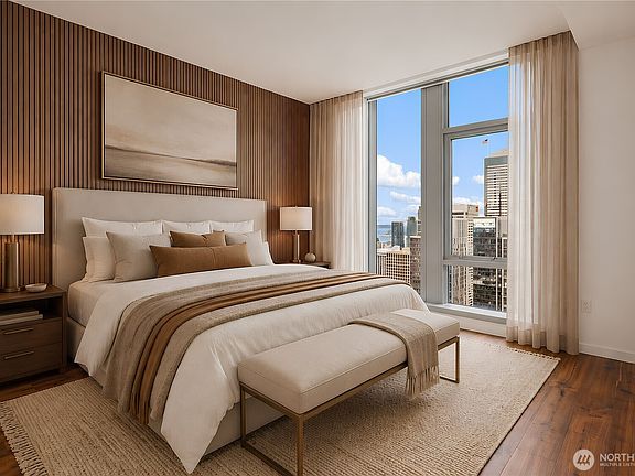 4th image of 800 Columbia Street #3605
