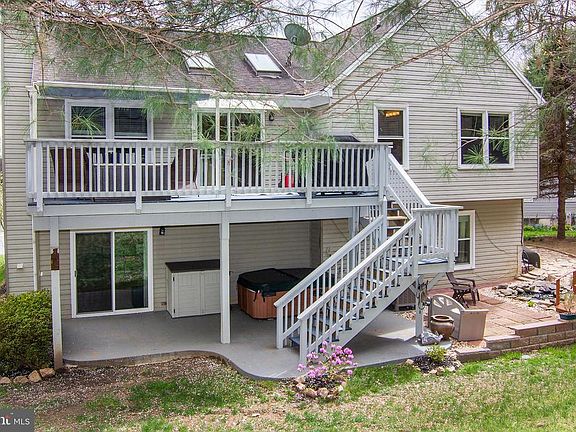 5th image of 1894 Rockridge Ct