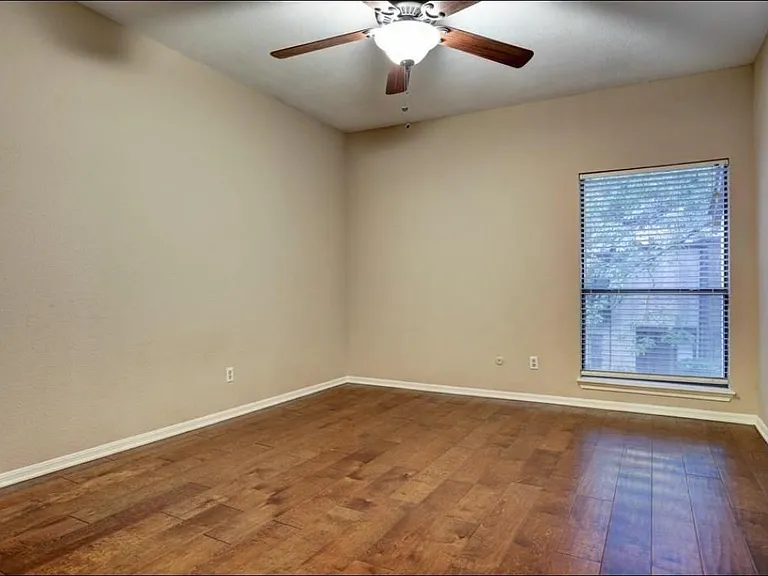11711 Memorial Dr #696 — Photo 6