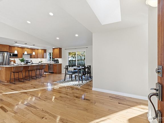 5th image of 13504 49th Avenue SE