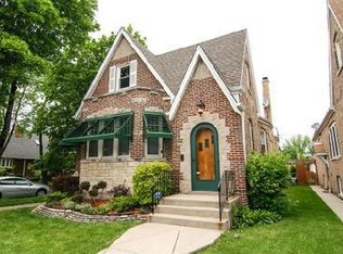 5758 W Cornelia Ave, Chicago, IL 60634