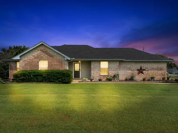 557 Gibson Rd, Waxahachie, TX 75165