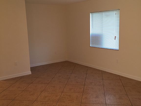 5th image of 855 NW 3rd Ln