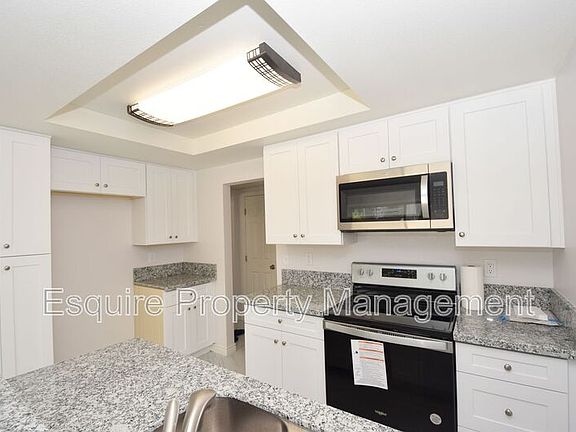 4th image of 630 Chapala Dr