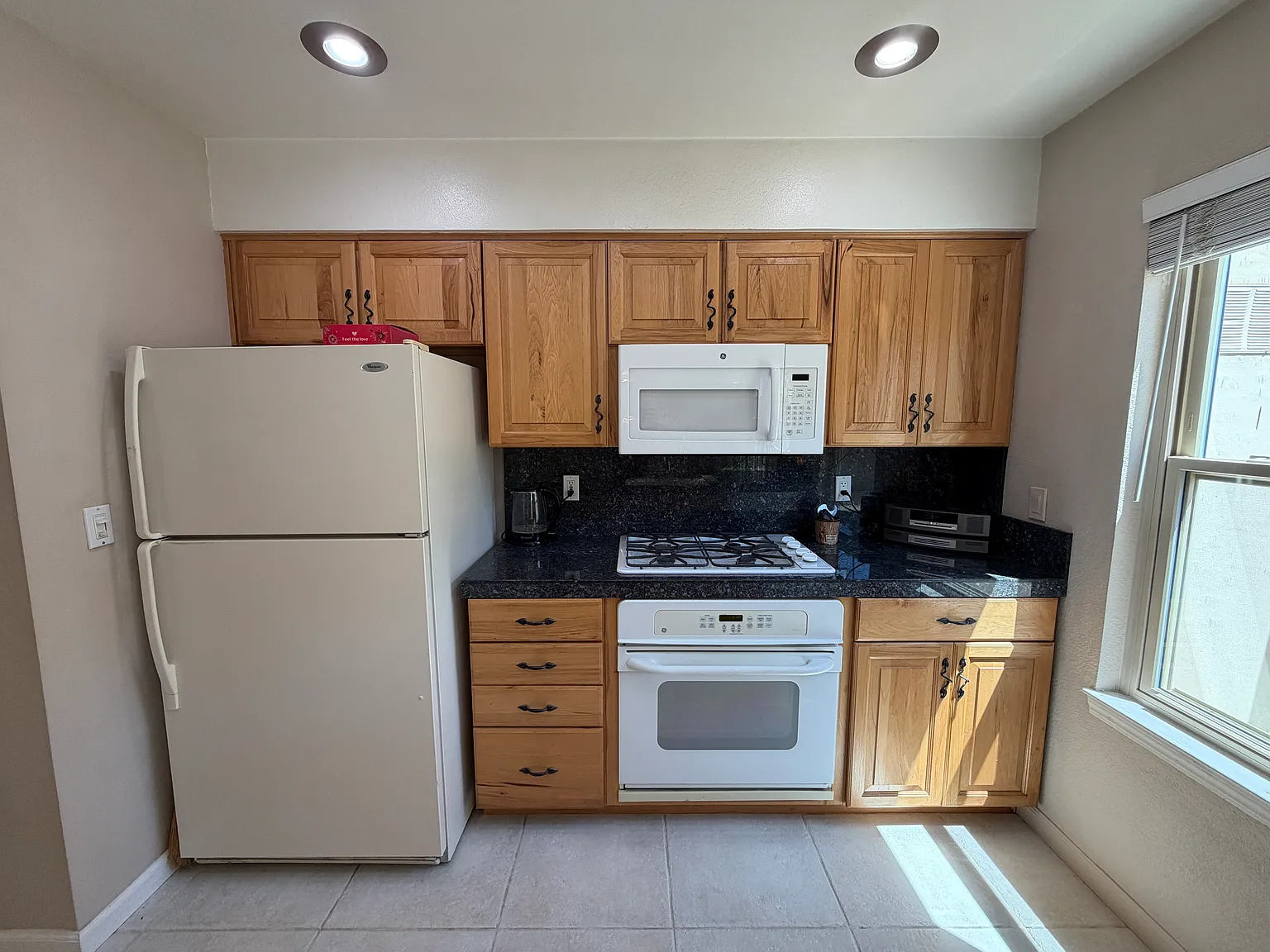 3 bed, 2.5 bath, 1497 sqft, $2,500 — Photo 3