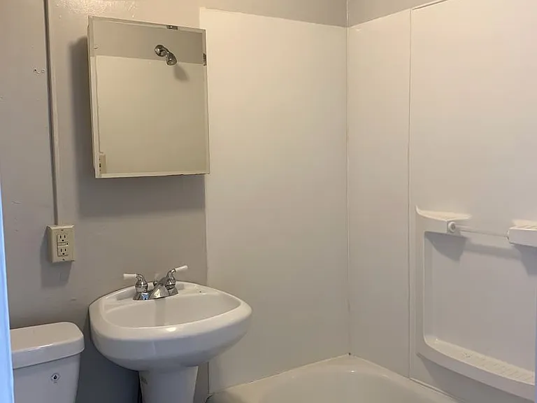 204 Lincoln Way E — Photo 14