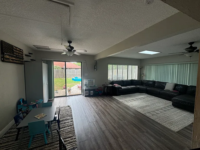 21 Banner Ln — Photo 6