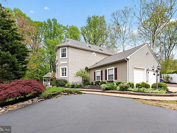 2nd image of 727 Hurffville Crosskeys Rd