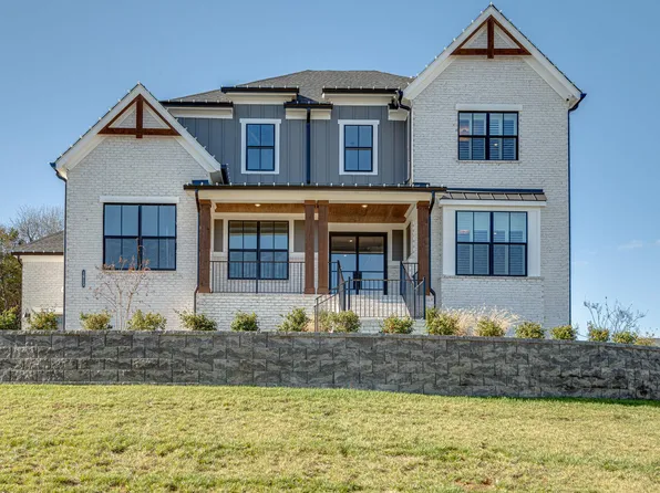 1915 Parade Dr, Brentwood, TN 37027
