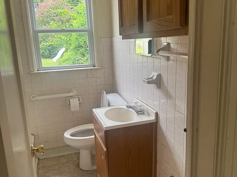 2200 Jefferson St — Photo 7