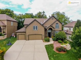 22722 W 44th St, Shawnee, KS 66226