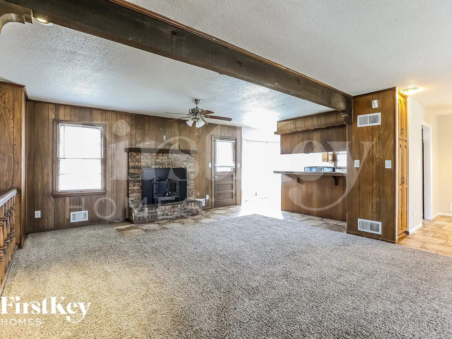4 bed, 2.0 bath, 1402 sqft, $1,980 — Photo 3