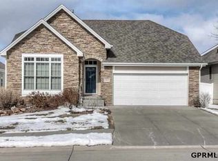 18876 Mason Plz, Elkhorn, NE 68022