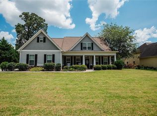 50 Waters Edge Ct, Dallas, GA 30157