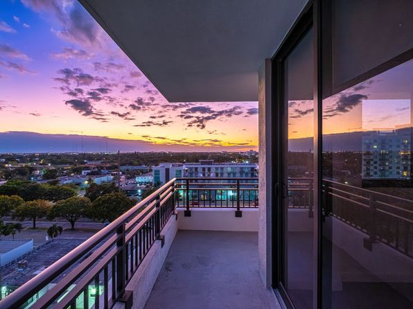 2001 Van Buren St #643