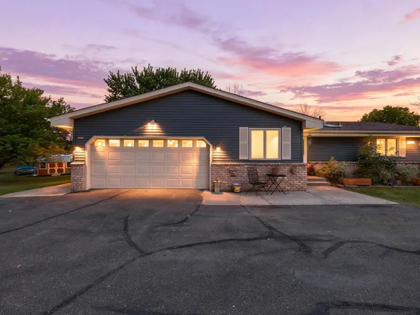 29242 Lily St NW, Isanti, MN 55040