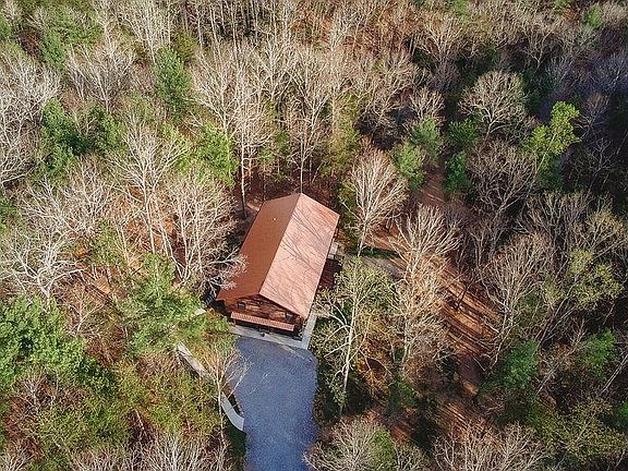 3rd image of 467 River Oaks Dr