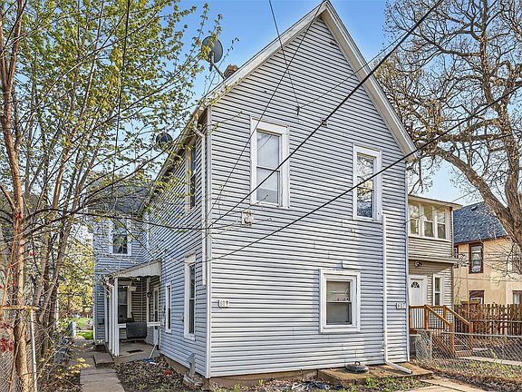 3rd image of 617 Maryland Ave E