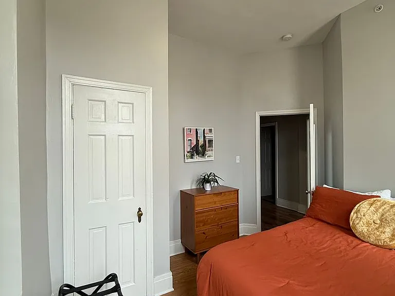 2134 East Carson Street — Photo 35