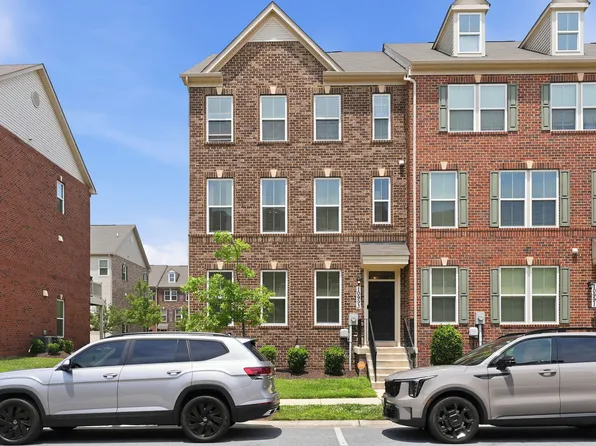 10993 Oswestry St #A, Waldorf, MD 20603