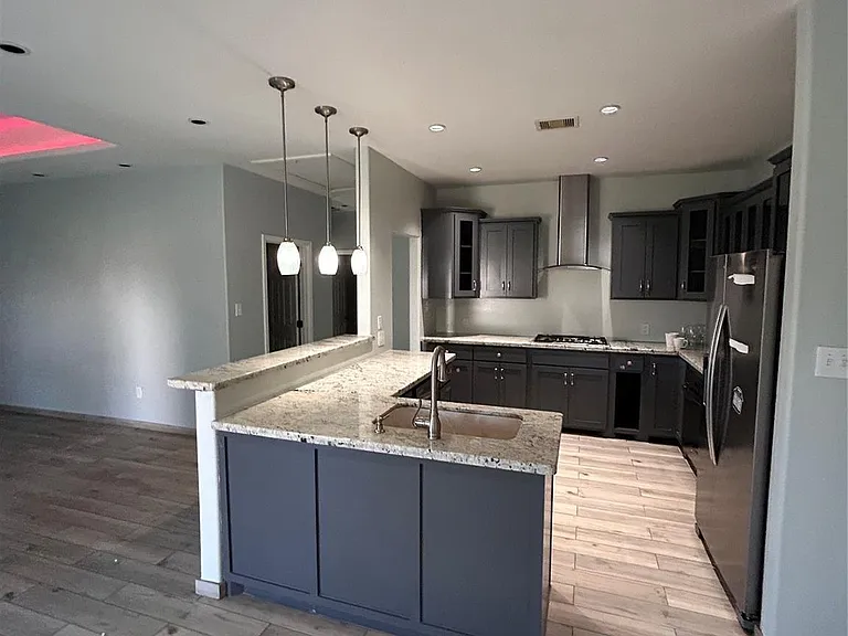 1735 Briarbrook Dr — Photo 2