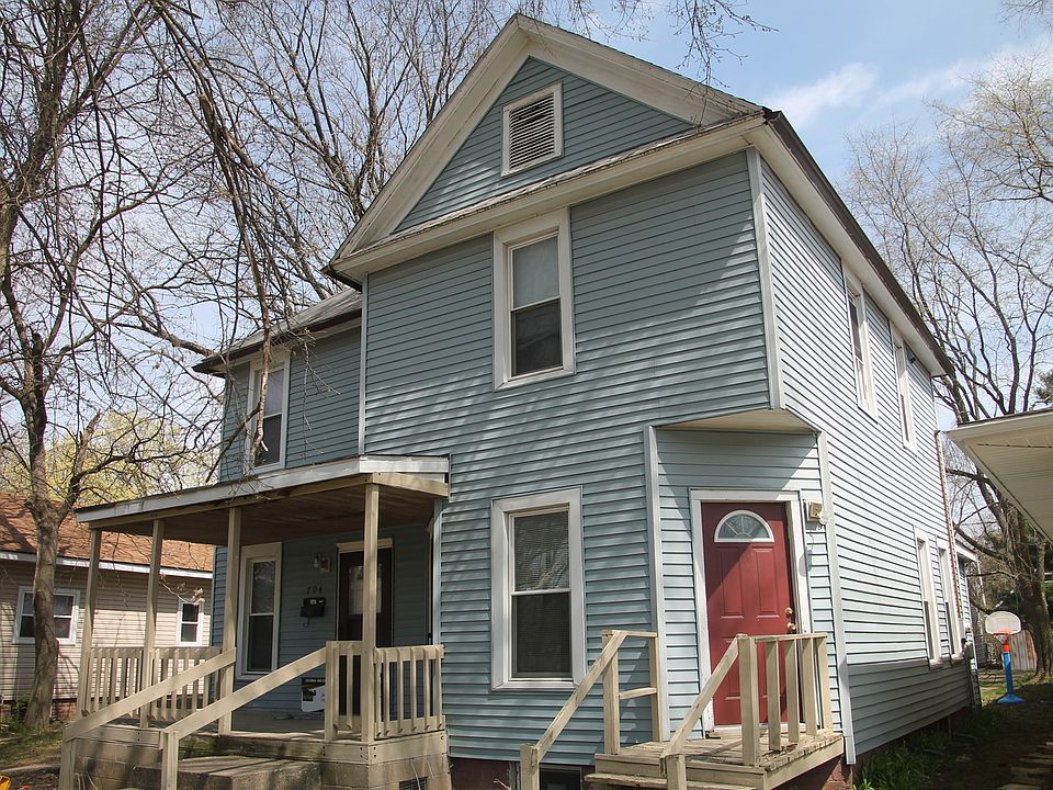 2nd image of 704 S Vine St