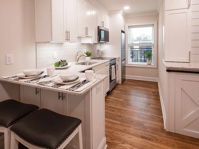 The Parkview at Polifly: In-Unit Washer & Dryer, Heat and Water Included, and Cat & Dog Friendly — Photo 5