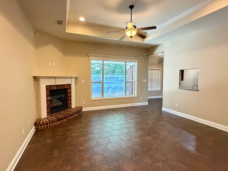113 Falcon Way — Photo 2